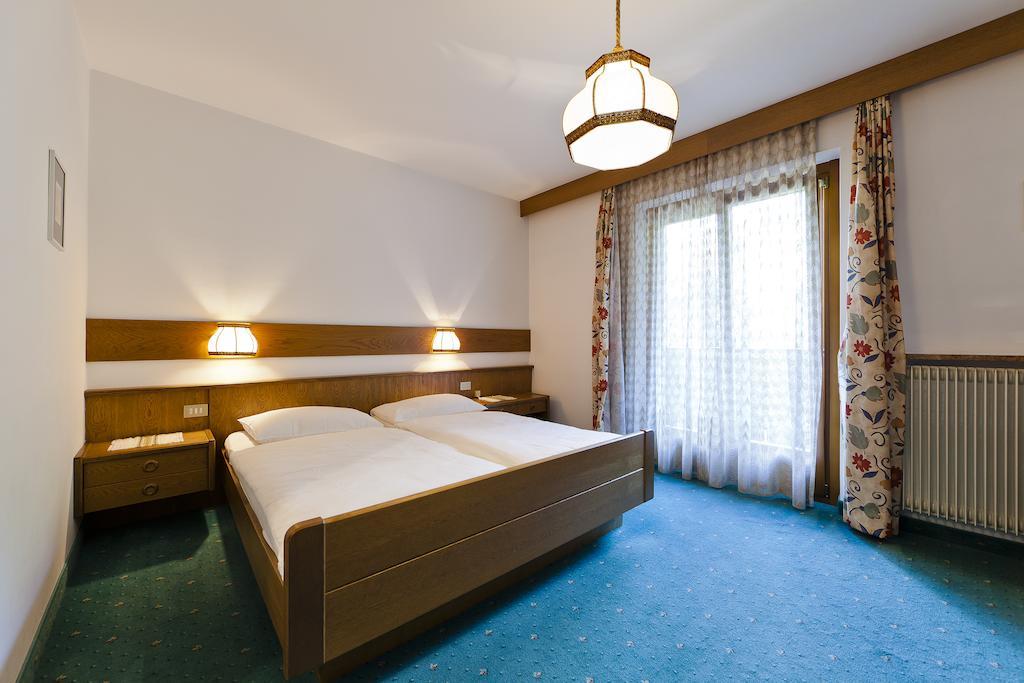 Hotel Brueckenwirt - Al Ponte Montagna Bilik gambar