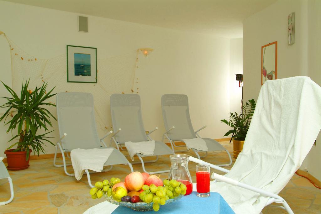 Hotel Brueckenwirt - Al Ponte Montagna Luaran gambar